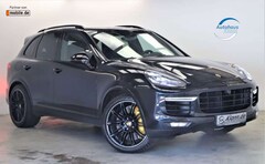 Bild des Angebotes Porsche Cayenne 4.8 V8 570PS Turbo S Chrono Pano Keramik