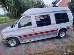 Bild des Angebotes Ford Econoline E150 - V8 - Royal Palm Coach