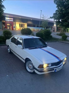 BMW 735 BMW.  735i. SPORTFAHRWERK- KLIMA