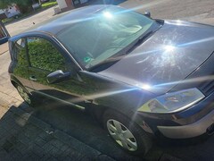 Bild des Angebotes Renault Megane 1.6 Confort Privilege