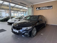 Bild des Angebotes BMW 318 i Touring M-SPORT/SOUND/SHZG/LED/DRIVING-ASSI