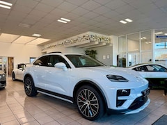 Bild des Angebotes Porsche Macan Turbo InnoDrive/OffroadDesign/SCP/Keyless
