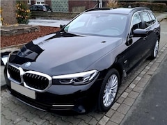 Bild des Angebotes BMW 530 e NaviProf*LED*elekSitz*DAB*Tempo*Park*1Hand
