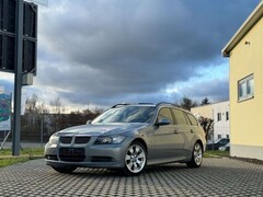 Bild des Angebotes BMW 330 3 Touring 330d xDrive*AUTOMA.*KLIMAAUT.*TÜV*