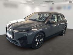 Bild des Angebotes BMW iX xDrive40 Sportpaket*AHK*Harman/Kardon*Live Cockpit