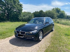 Bild des Angebotes BMW 318 318d Touring Sport Line
