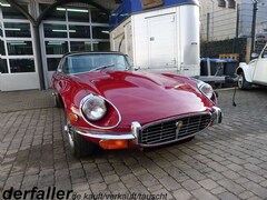 Bild des Angebotes Jaguar E-Type Serie III Cabrio mit Hardtop