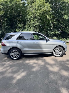 Bild des Angebotes Mercedes-Benz ML 250 BlueTEC 4MATIC 7G-TRONIC