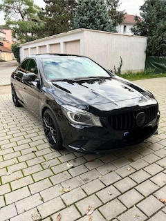 Bild des Angebotes Mercedes-Benz CLA 200 7G-DCT Urban Night Paket