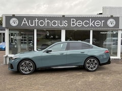 Bild des Angebotes BMW 520 i M Sport+LED+LEDER+360°KAMERA+STANDH.+H&K+