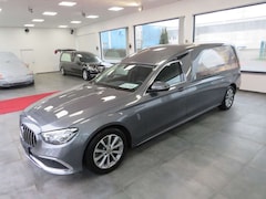 Bild des Angebotes Mercedes-Benz E 200 Kuhlmann Cars Bestattungswagen/Leichenwagen