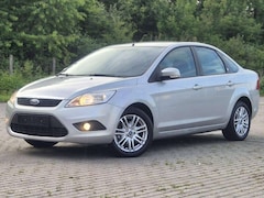 Bild des Angebotes Ford Focus 1.6 TDCi Ghia Sedan TOP WAGEN