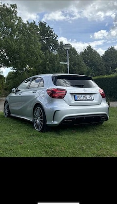 Bild des Angebotes Mercedes-Benz A 45 AMG A 45 AMG 4Matic | JUNGE STERNE GARANTIE | SERVICE