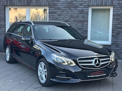 Bild des Angebotes Mercedes-Benz E 220 4Matic/SHZ/PDC/AHK/AMBIENTE/2.HAND