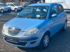 Bild des Angebotes Lancia Ypsilon 1.2 8V Argento 8-fach bereift