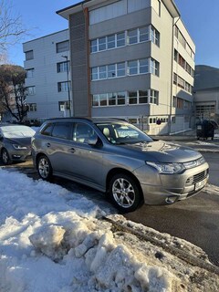 Bild des Angebotes Mitsubishi Outlander 2.2 DI-D 4WD Automatik Intense