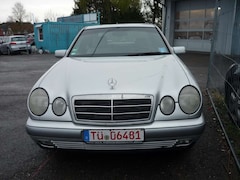Bild des Angebotes Mercedes-Benz E 230 Classic   Tüv+Au 02/2026