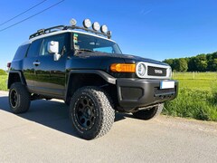 Bild des Angebotes Toyota FJ Cruiser 4 Liter V6 24 Ventile Allrad