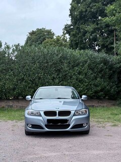 Bild des Angebotes BMW 318 BMW 318i **TÜV Neu** Automatikgetriebe