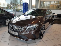 Bild des Angebotes Mercedes-Benz A 180 URBAN LED TEMPO SPORTOPTIK SHZ