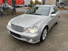 Bild des Angebotes Mercedes-Benz C 200 CDI Elegance Bi-Xenon Tempo Klimaautomatik