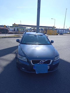 Bild des Angebotes Volvo V50 DPF DRIVe Kinetic