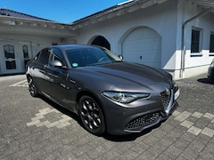 Bild des Angebotes Alfa Romeo Giulia Giulia 2.0 Turbo 16V AT8-Q4 Veloce