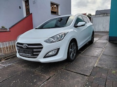 Bild des Angebotes Hyundai i30 i30 blue Kombi 1.6 CRDi Style