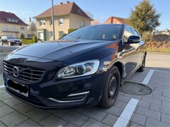 Bild des Angebotes Volvo V60 V60 Diesel D4 Momentum
