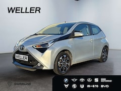 Toyota Aygo x-play club *CarPlay*Kamera*LMF*BT*Colorglas*