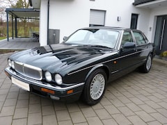 Bild des Angebotes Jaguar Sovereign 4.0 [LEDER/KLIMA/SHZ/TEMPOMAT]