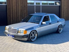 Bild des Angebotes Mercedes-Benz 190 E 2.6 Autom., Klima, Leder, SD, Sportfahrwerk