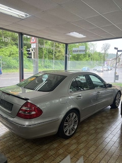 Bild des Angebotes Mercedes-Benz E 240 Elegance *TÜV NEU+8FACH BEREIFT*