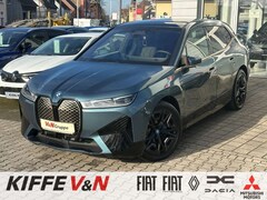 Bild des Angebotes BMW iX xDrive50 SPORT AUTOBAHNASS SOFT CRYSTAL LASER