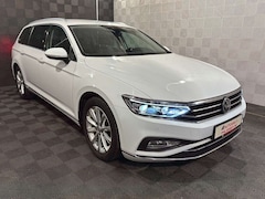 Bild des Angebotes VW Passat Variant *ELEGANCE*MATRIX-ACC-AHK-R.KAM-SHZ