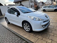 Bild des Angebotes Peugeot 207 207 95 VTi Filou