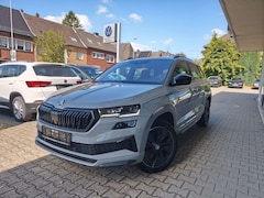 Bild des Angebotes Skoda Karoq Sportline PANO,Keyless,AHK,KAM,DCC,NAVI
