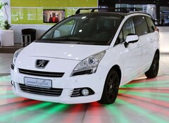 Bild des Angebotes Peugeot 5008 Allure*KLIMAAUT*NAVI*PANO*ALU*TEMPOMAT*SHZ*