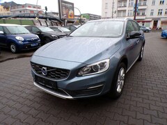 Bild des Angebotes Volvo V60 Cross Country mit AHK.