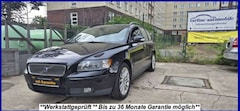 Bild des Angebotes Volvo V50 Kombi D5 Momentum Aut 2.Hd.Volvo-SH GARANTIE
