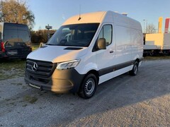 Bild des Angebotes Mercedes-Benz Sprinter 319 CDI KA HD Mittel 3-Sitze Klima AHK LED Kamera
