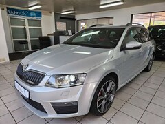 Bild des Angebotes Skoda Octavia Combi RS DSG*PANO*tLEDER*SHZ*PDC*SMARTL*