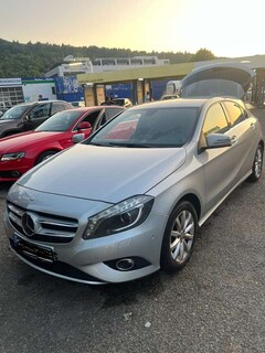 Bild des Angebotes Mercedes-Benz A 180 (BlueEFFICIENCY) 7G-DCT