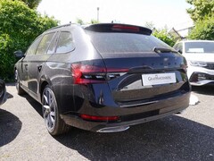 Bild des Angebotes Skoda Superb Combi Sportline 2.0 TSI DSG Business Columbus