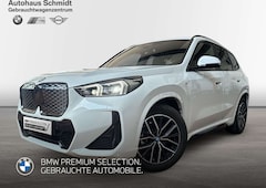 Bild des Angebotes BMW iX1 eDrive20 *M Sportpaket*18"*Navi*DAB*Adapt.LED*Adap