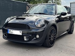 Bild des Angebotes MINI Cooper S Cabrio Bremsen / Steuerkette / Allwetterreifen neu