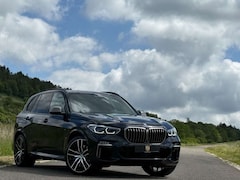 Bild des Angebotes BMW X5 M50d/Pano/Laser/H&K/Prof./22"/SoftClose/360°/