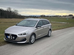 Bild des Angebotes Hyundai i30 i30 Kombi 1.4 T-GDI DCT YES!