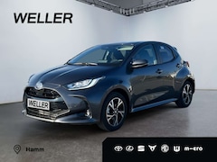 Bild des Angebotes Toyota Yaris Hybrid Teamplayer *LED*R-CAM*KLIMAAUTO*CARPLAY*