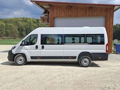 Bild des Angebotes Peugeot Boxer 2.2 BlueHDi 140 L4H2 verglast